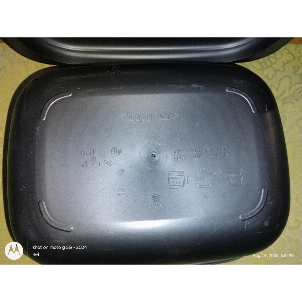 Tupperware UltraPro 2.0 L Casserole Dish with Cover Microwave Safe